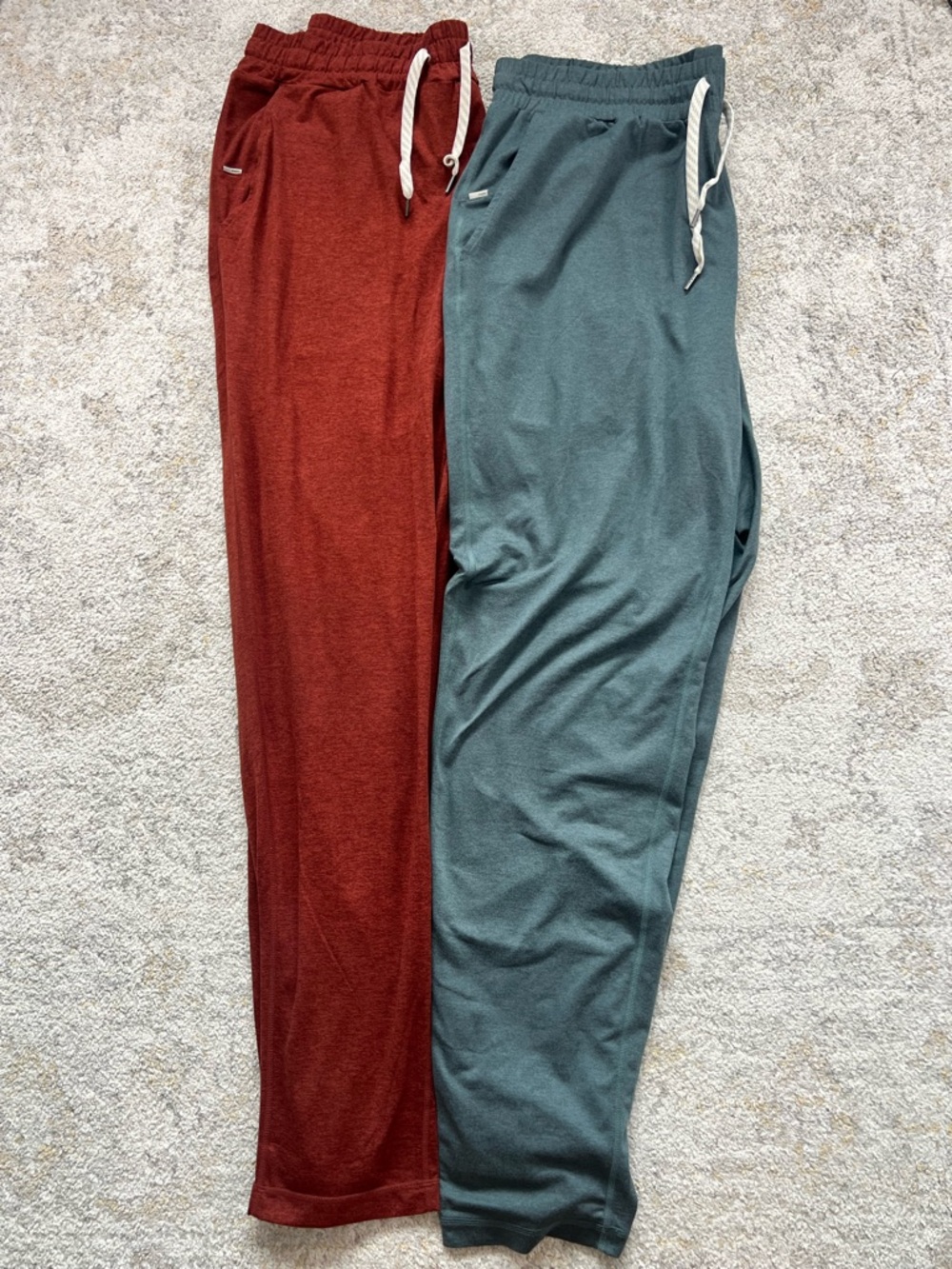Vuori Men’s Ponto Performance Pants Bundle XL Red Teal Soft Lounge Sweatpants